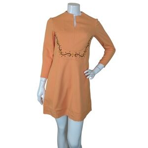 VTG Handmade 1960s Peach Shift Mod Dress Embroidery Detail Mini Small
